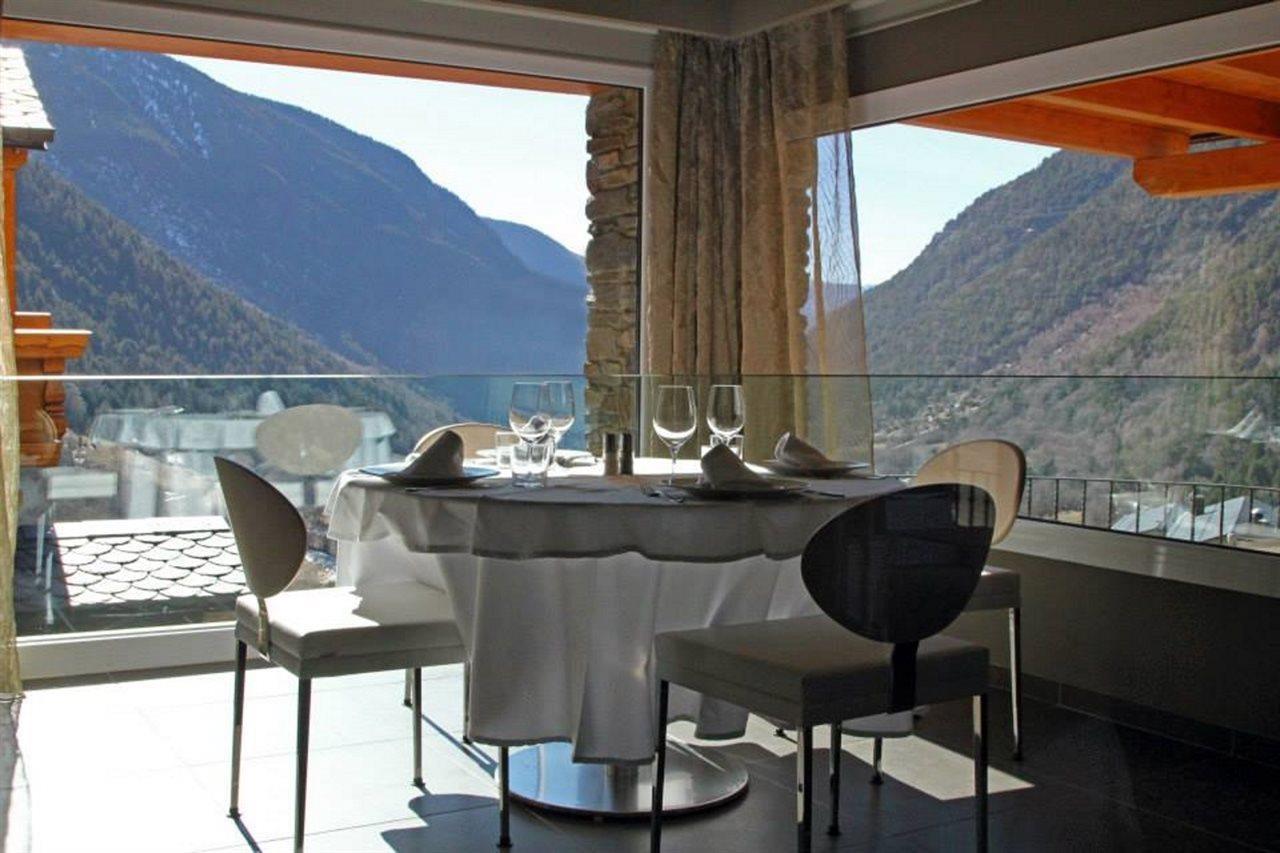 Xalet Bringue Hotel El Serrat Ngoại thất bức ảnh